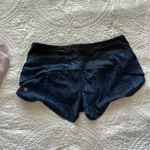 SPEED UP LULULEMON SHORT 2.5”